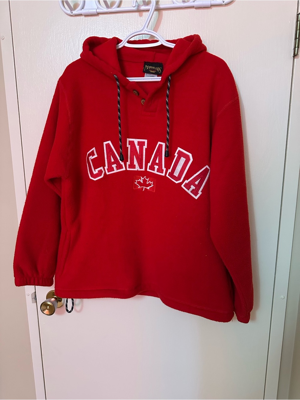 Canada Red Hooded Sweater Pullover